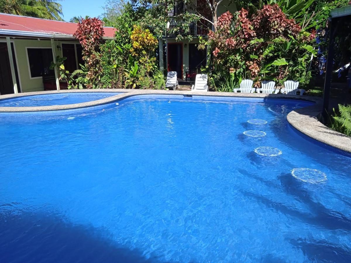 La Casona Eco-Lodge Tortuguero Exterior photo